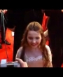 2007BAFTAawards-withfans-00009.png