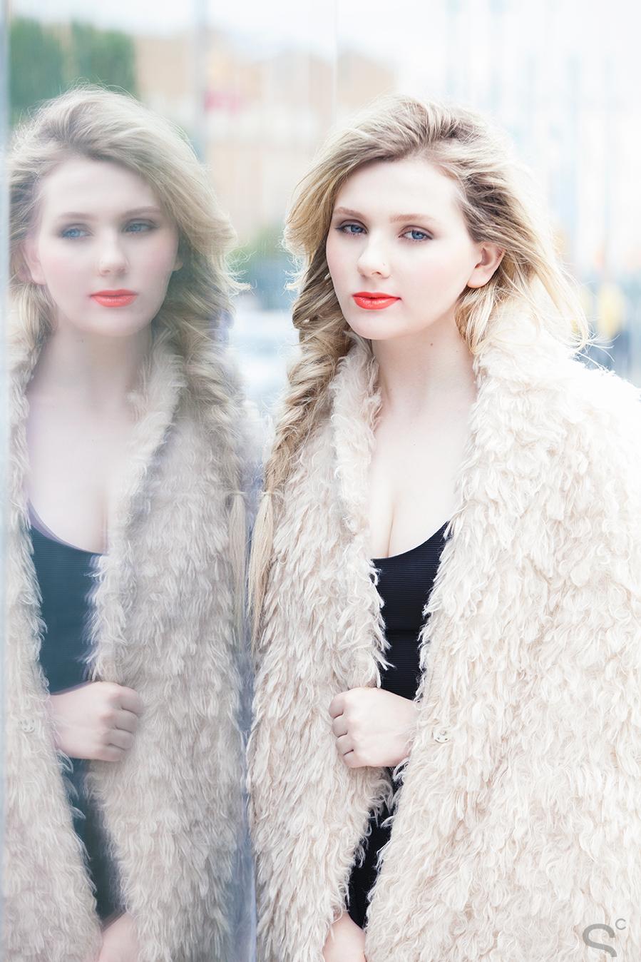 Abigail_Breslin_StyleCaster_2014_02.jpg