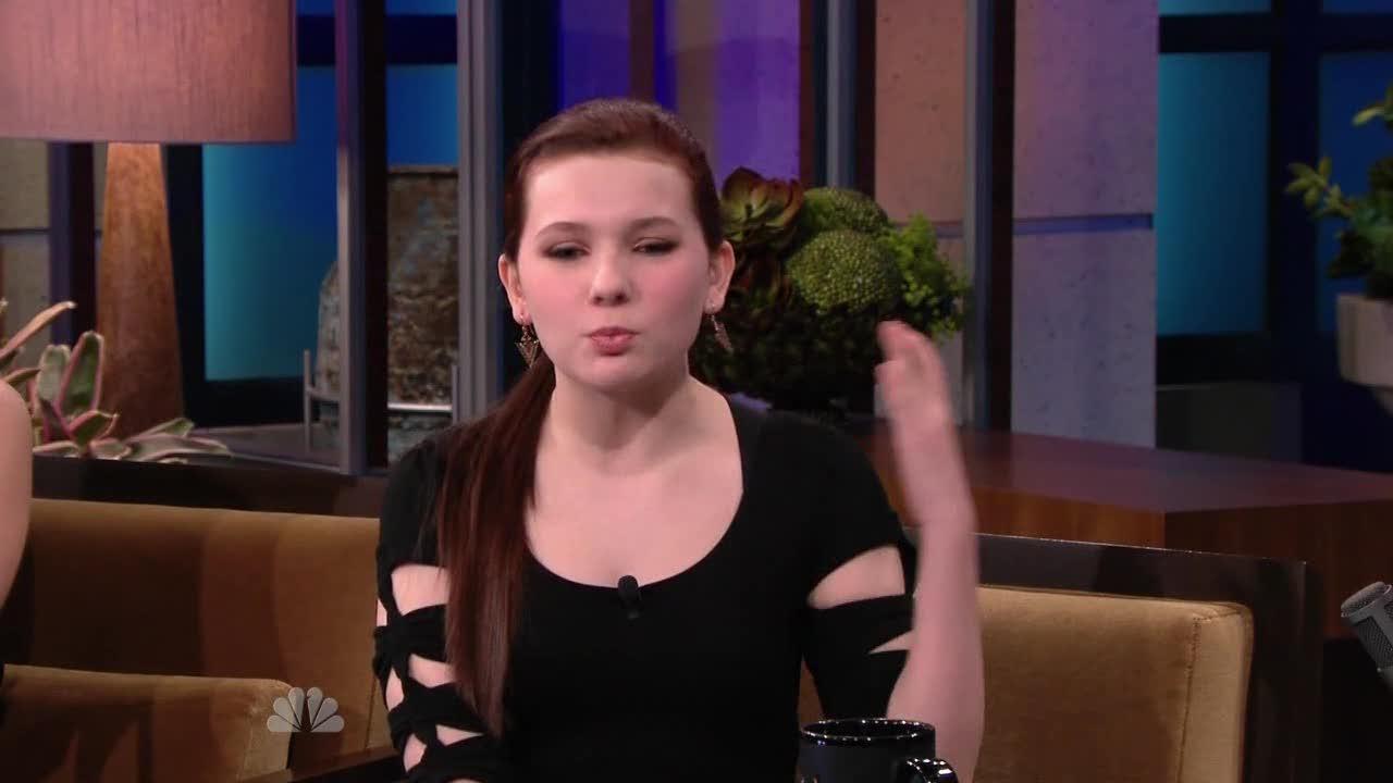 AbigailBreslinJayLeno232897.jpg