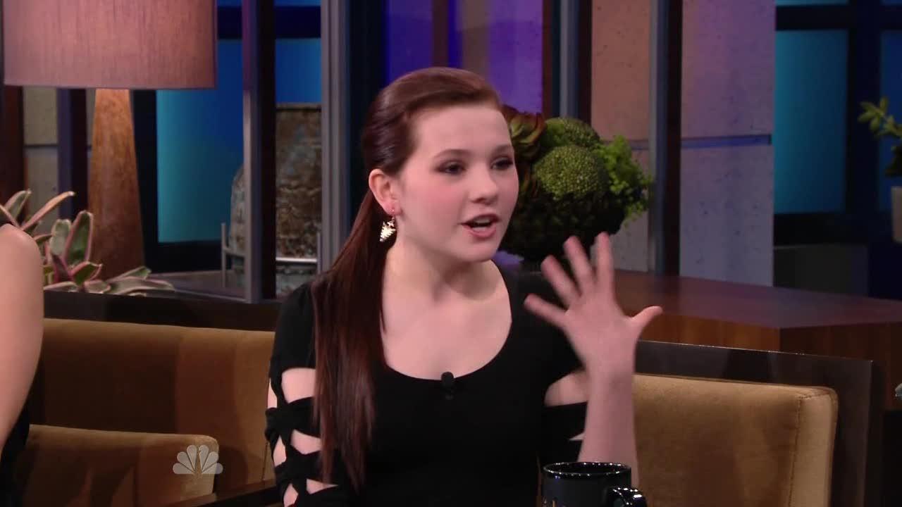 AbigailBreslinJayLeno234210.jpg