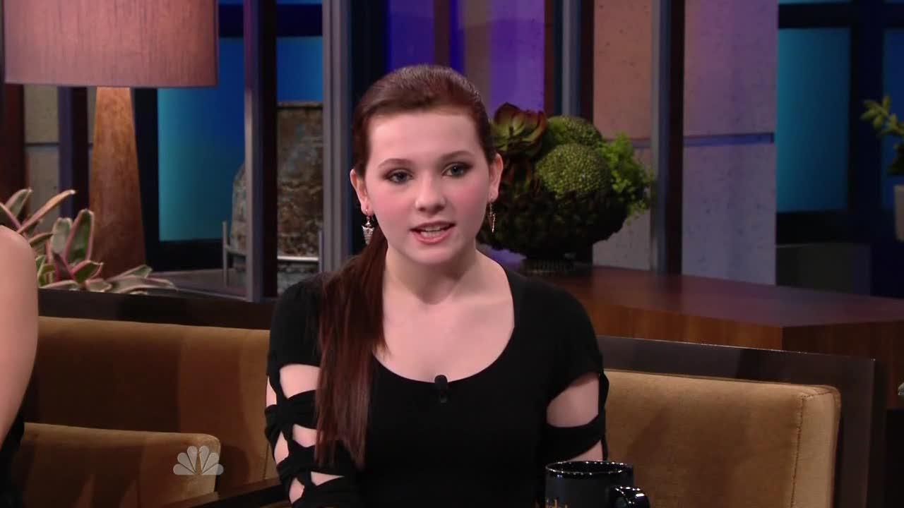AbigailBreslinJayLeno234703.jpg
