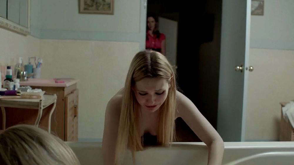 abigailbreslin-perfectsisters-01121.jpg