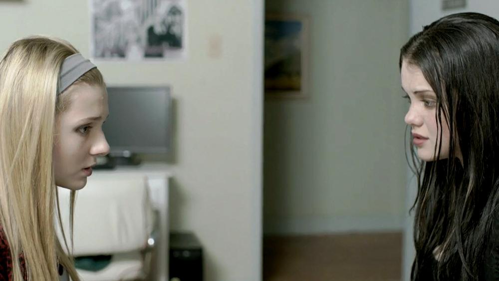 abigailbreslin-perfectsisters-02349.jpg