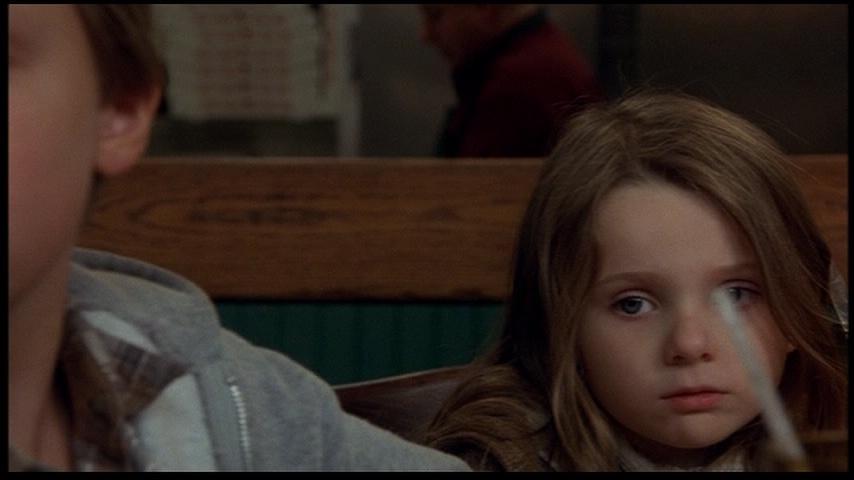 AbigailBreslin_Sigs277.jpg