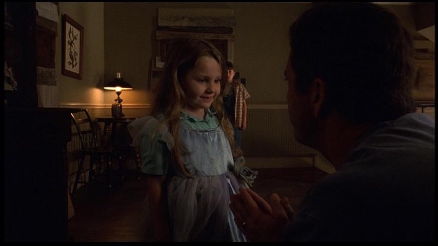 AbigailBreslin_Sigs667.jpg