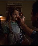 AbigailBreslin_Sigs670.jpg