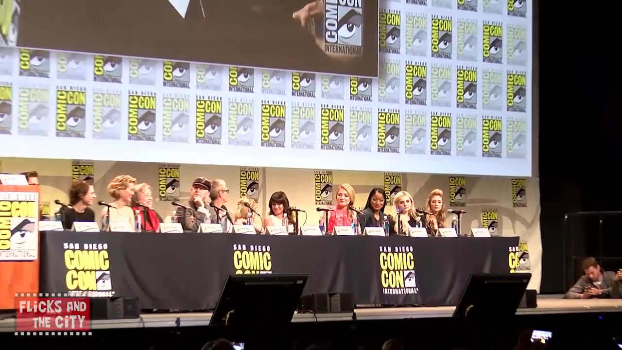 sq_ahs_panel_comiccon2015_000707.jpg