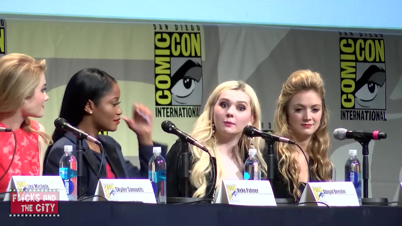 sq_ahs_panel_comiccon2015_000797.jpg sq_ahs_panel_comiccon2015_000797.jpg