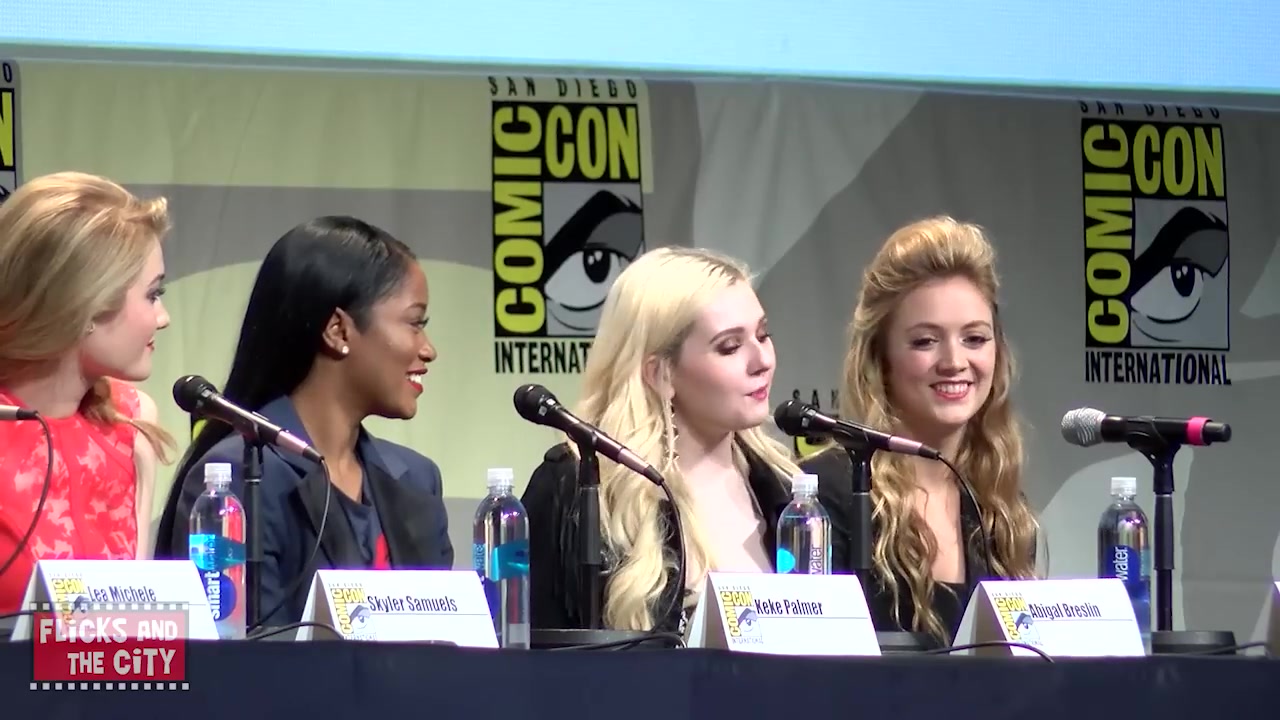 sq_ahs_panel_comiccon2015_000801.jpg sq_ahs_panel_comiccon2015_000801.jpg