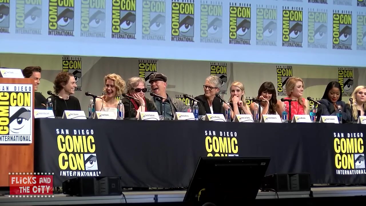 sq_ahs_panel_comiccon2015_002276.jpg