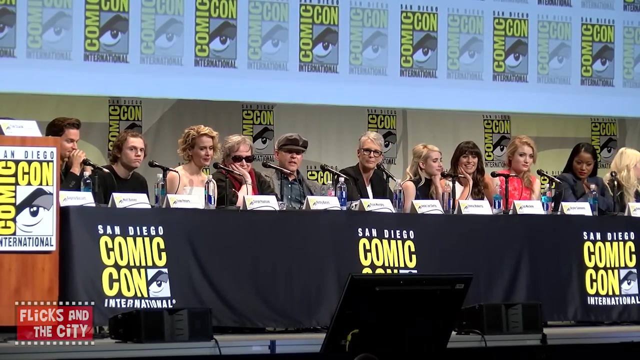 sq_ahs_panel_comiccon2015_002294.jpg