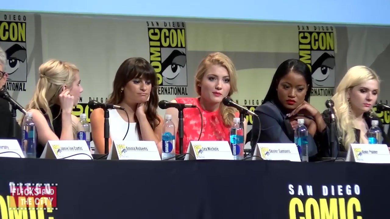 sq_ahs_panel_comiccon2015_002393.jpg