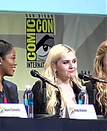 sq_ahs_panel_comiccon2015_000800.jpg