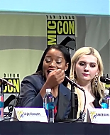 sq_ahs_panel_comiccon2015_001029.jpg