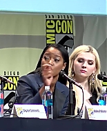 sq_ahs_panel_comiccon2015_001042.jpg
