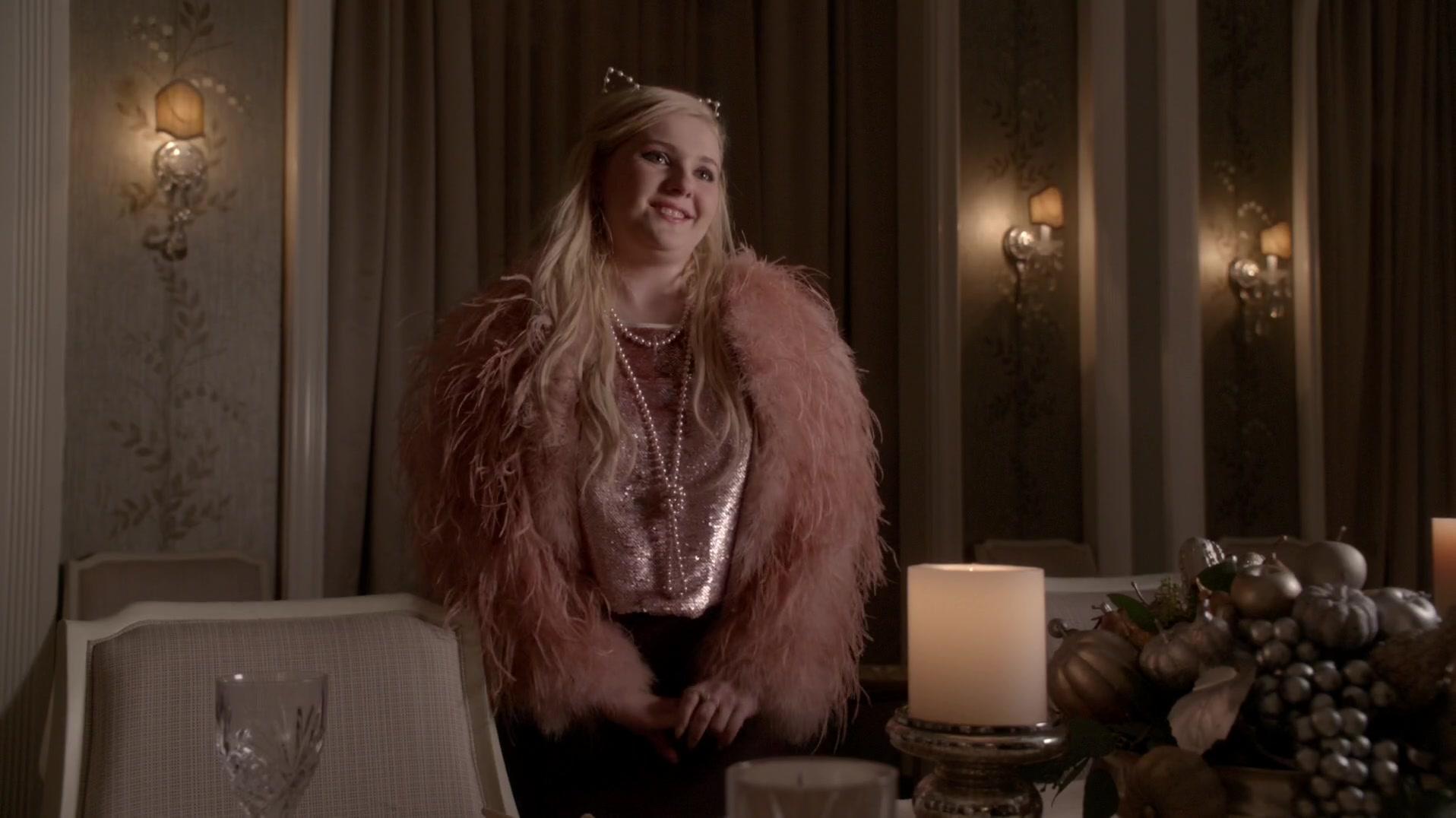 Scream_Queens_2015_S01E10_Thanksgiving_1080p_3400.jpg