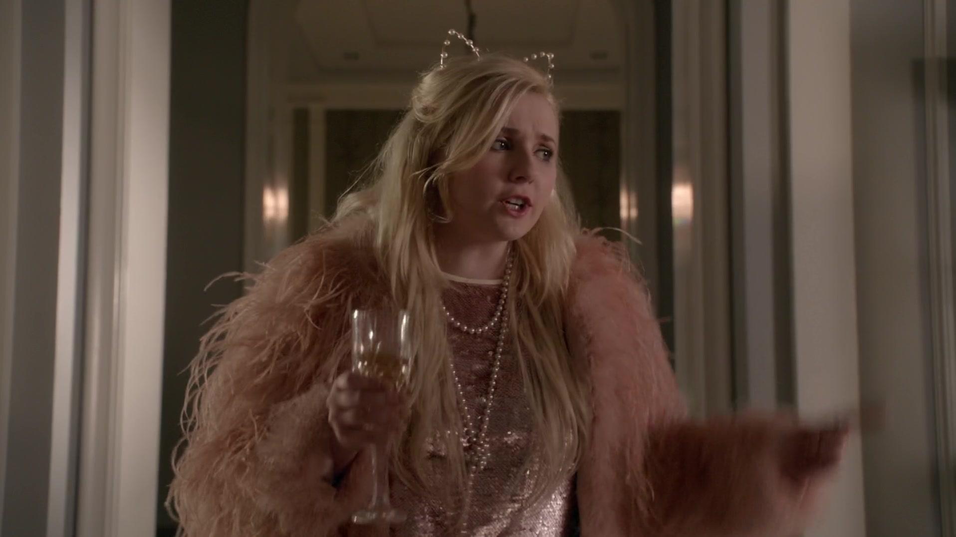 Scream_Queens_2015_S01E10_Thanksgiving_1080p_3873.jpg