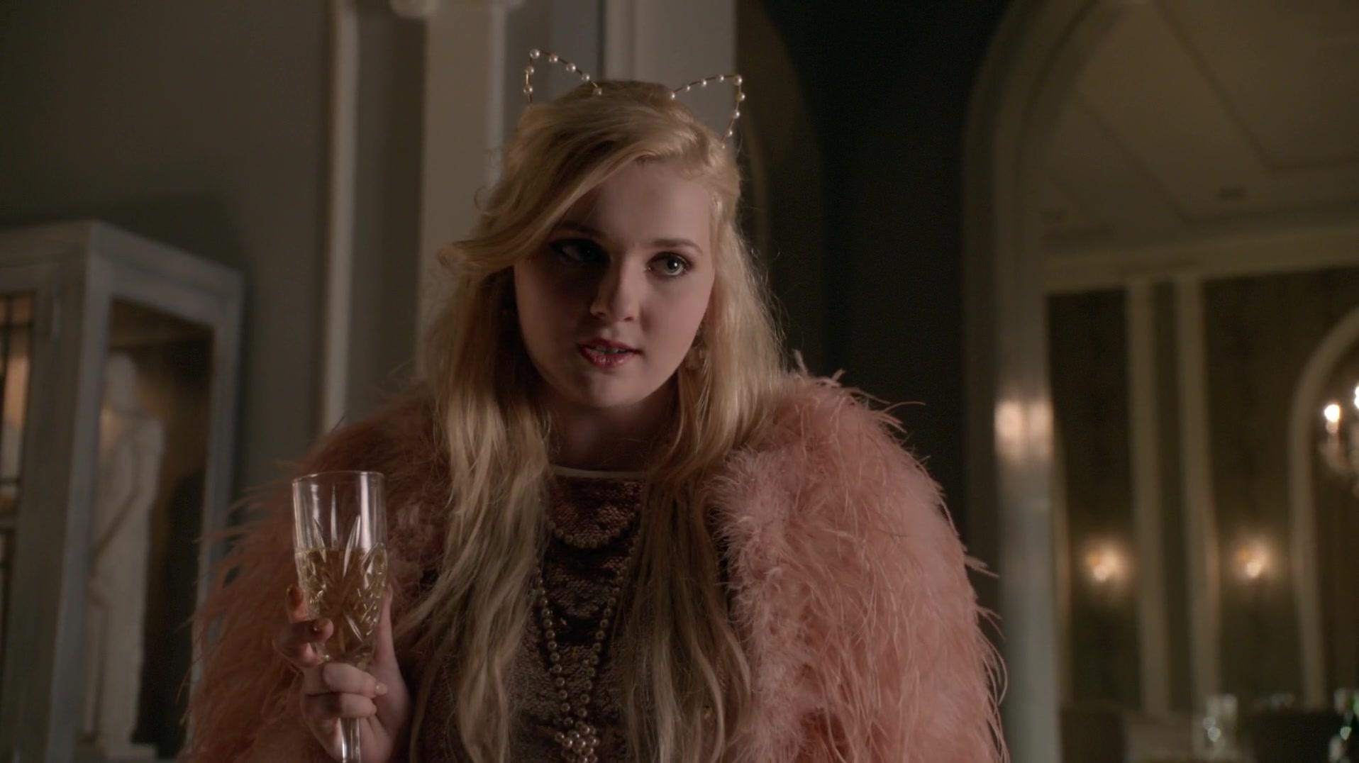 Scream_Queens_2015_S01E10_Thanksgiving_1080p_3952.jpg