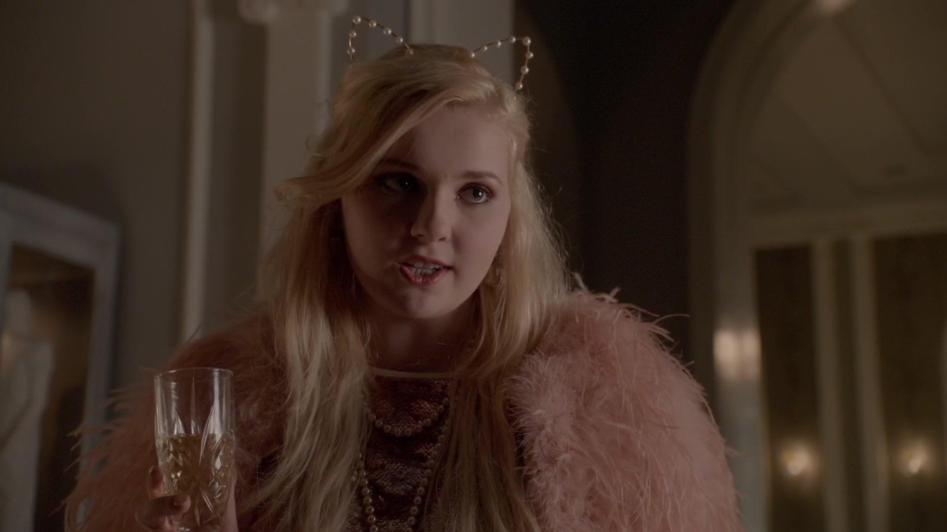 Scream_Queens_2015_S01E10_Thanksgiving_1080p_3960.jpg