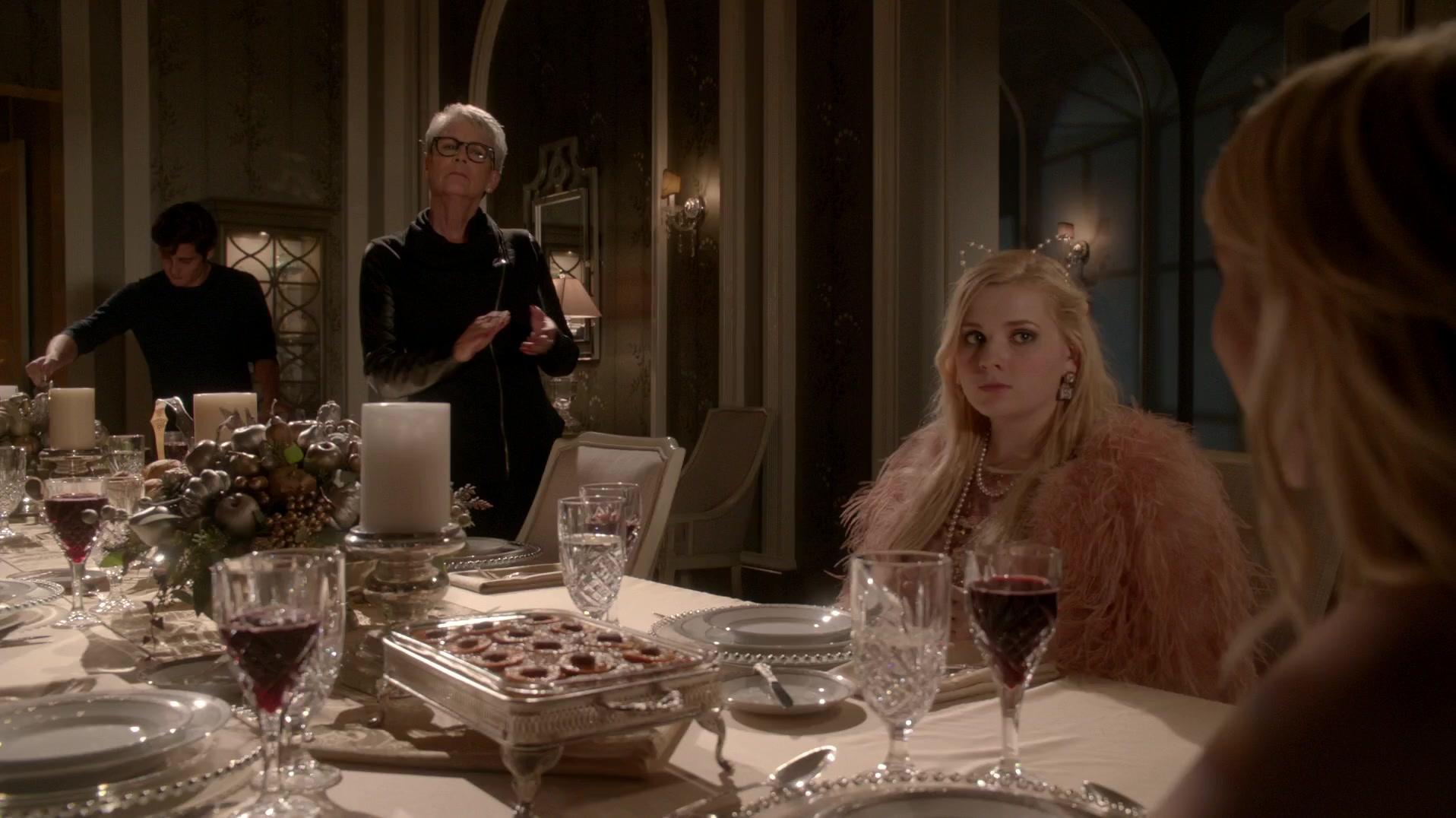 Scream_Queens_2015_S01E10_Thanksgiving_1080p_5964.jpg