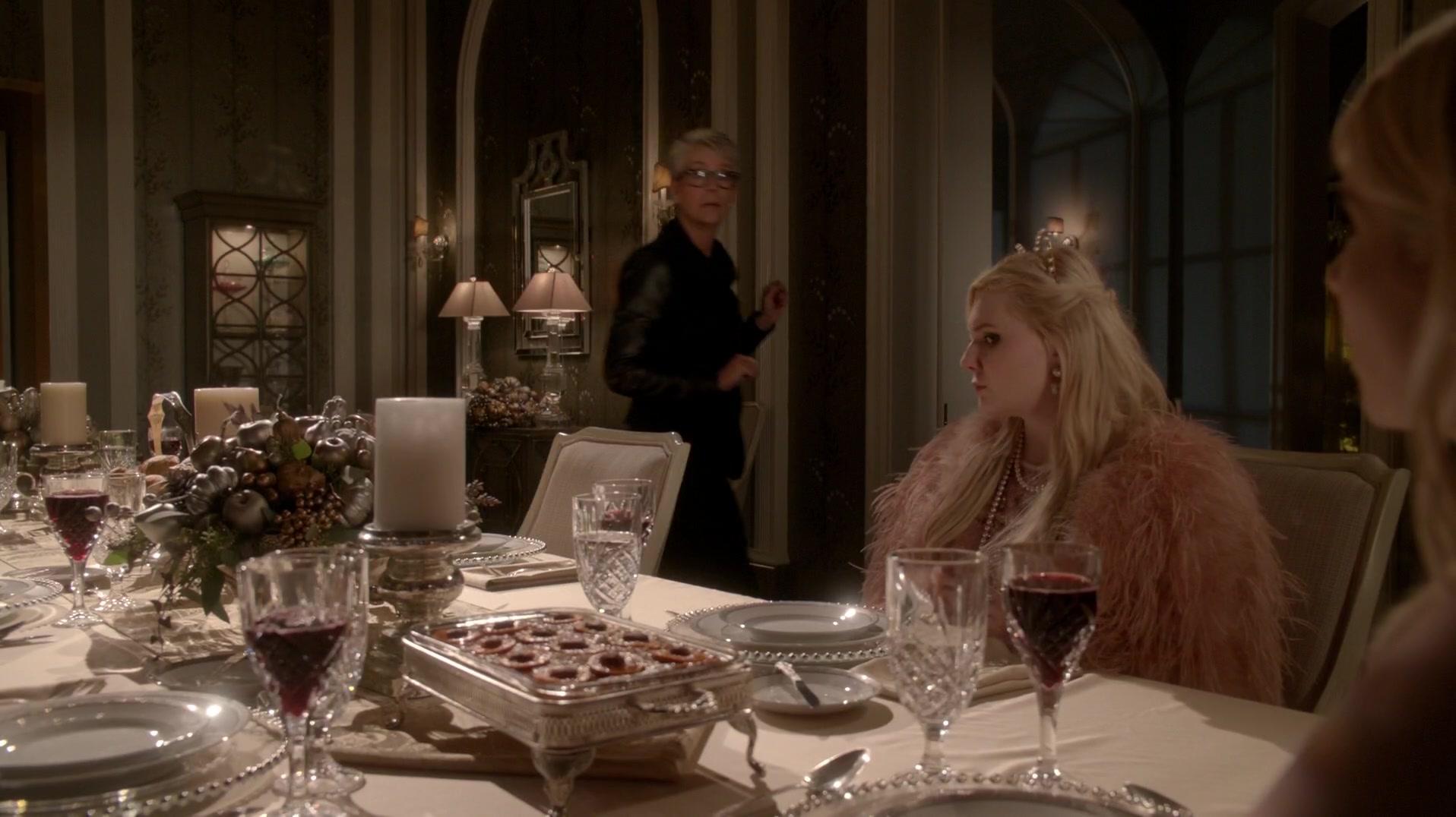 Scream_Queens_2015_S01E10_Thanksgiving_1080p_5995.jpg