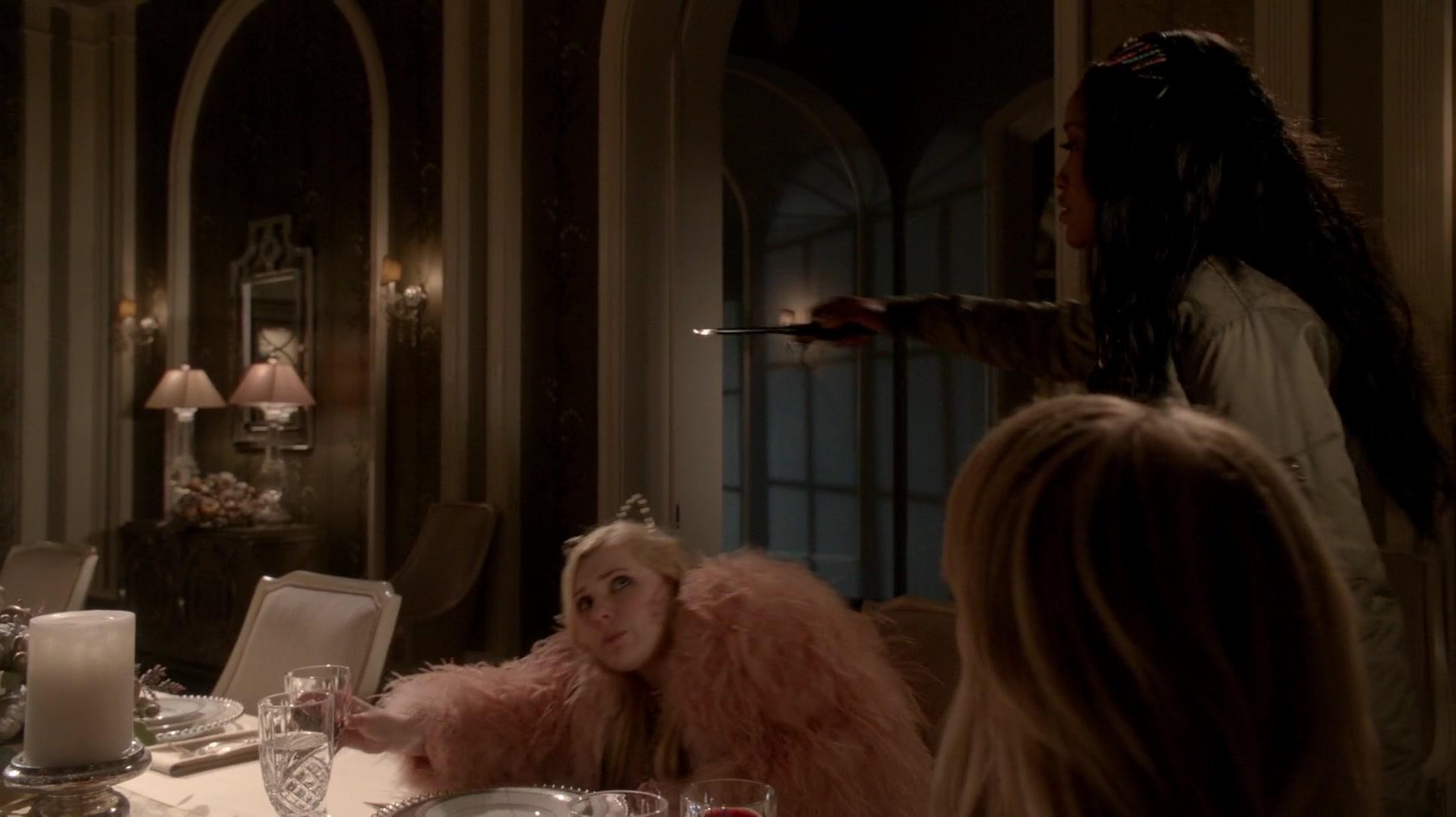 Scream_Queens_2015_S01E10_Thanksgiving_1080p_6007.jpg