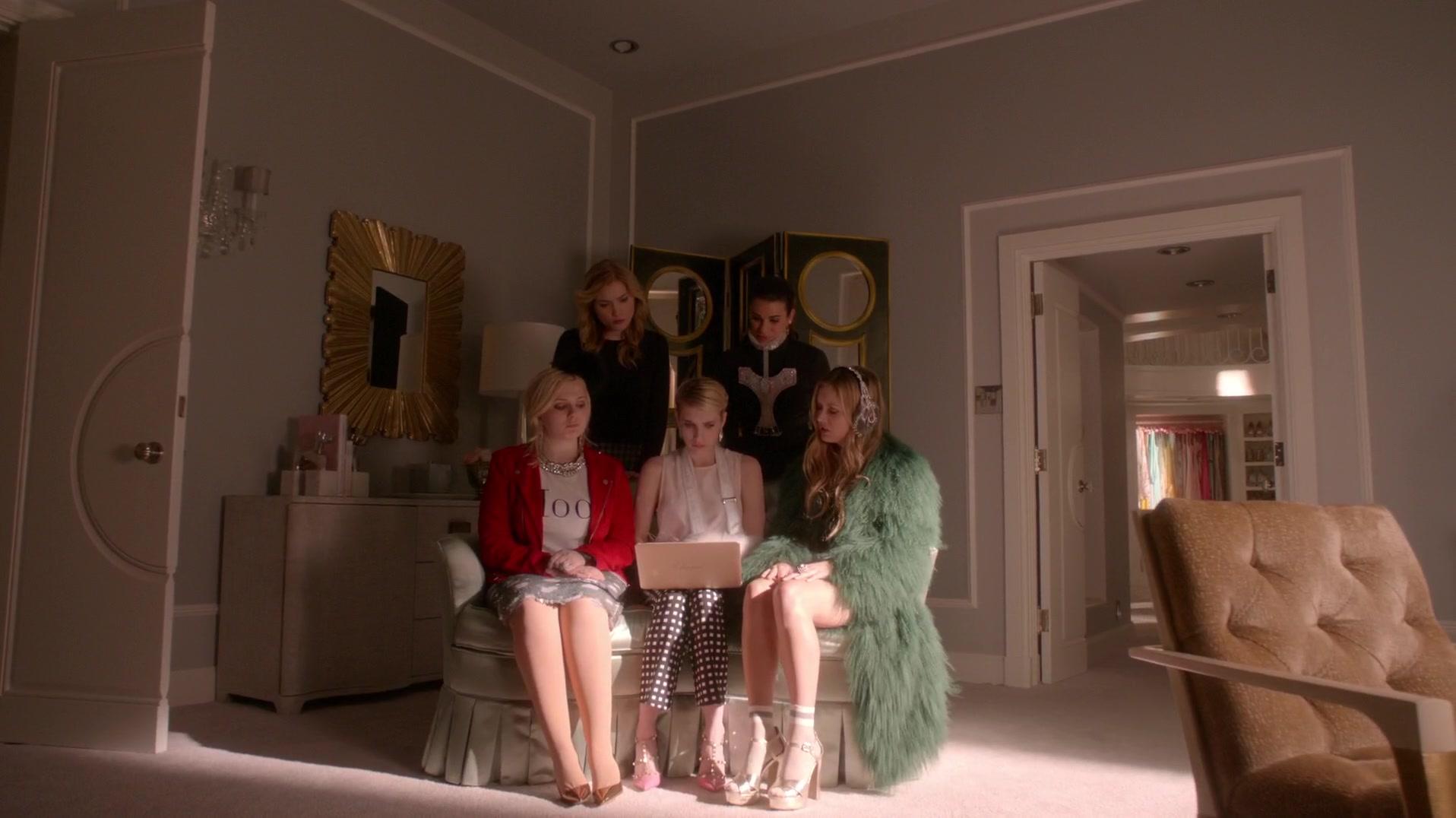 Scream_Queens_2015_S01E11_Black_Friday_1080p__2936.jpg