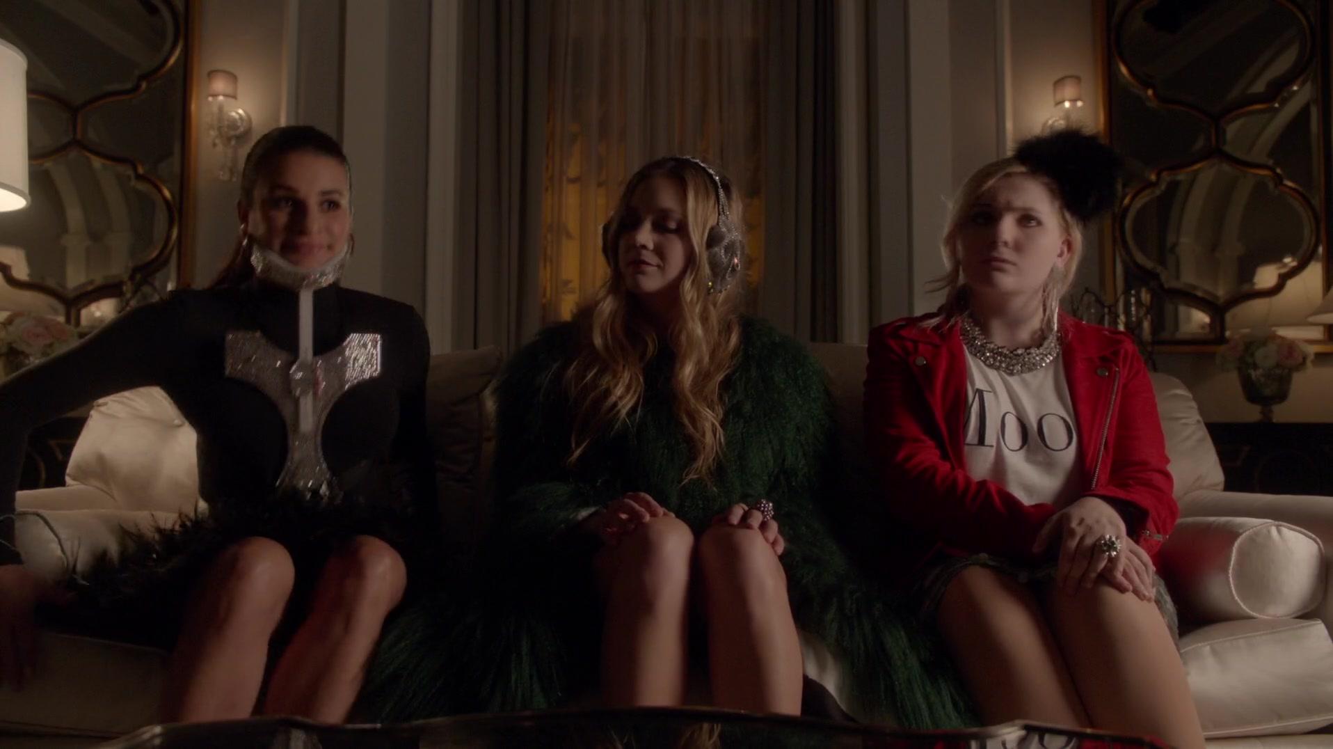 Scream_Queens_2015_S01E11_Black_Friday_1080p__3993.jpg