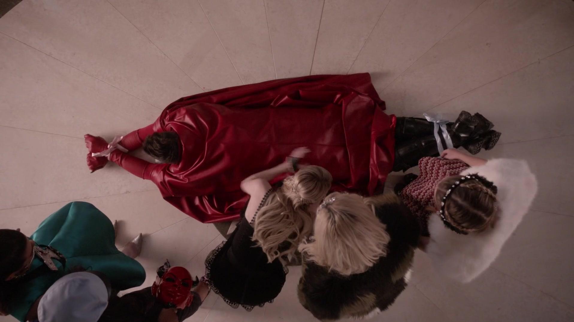 Scream_Queens_2015_S01E12_Dorkus_1080p__3131.jpg