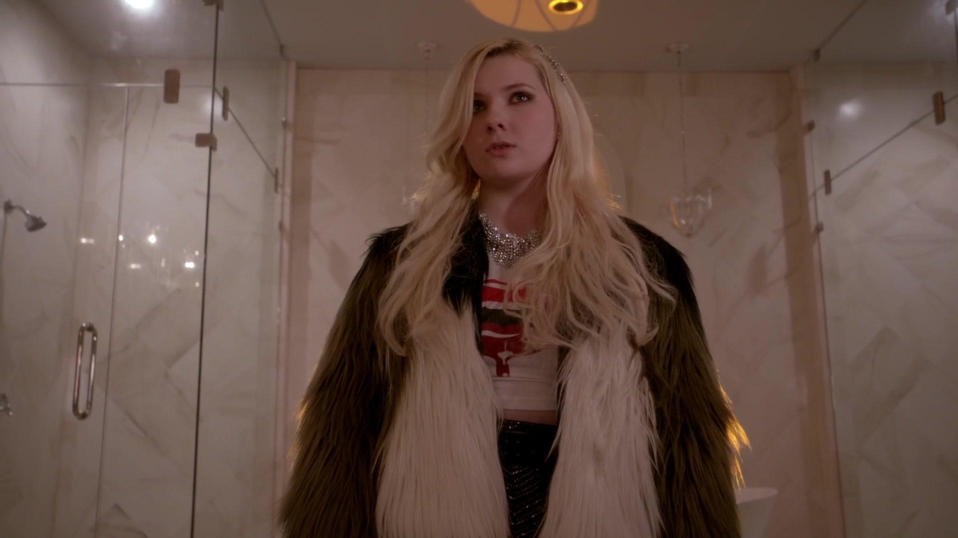 Scream_Queens_2015_S01E12_Dorkus_1080p__6016.jpg