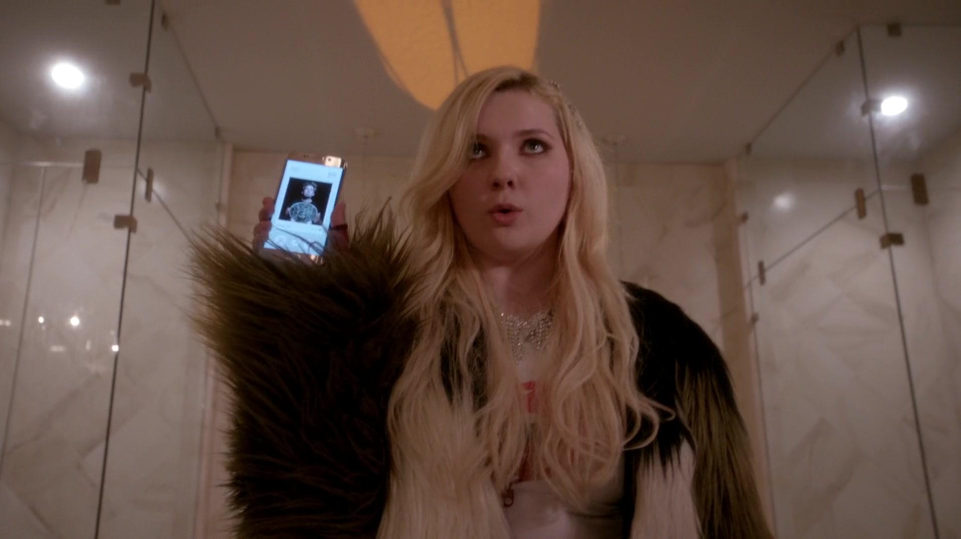 Scream_Queens_2015_S01E12_Dorkus_1080p__6028.jpg