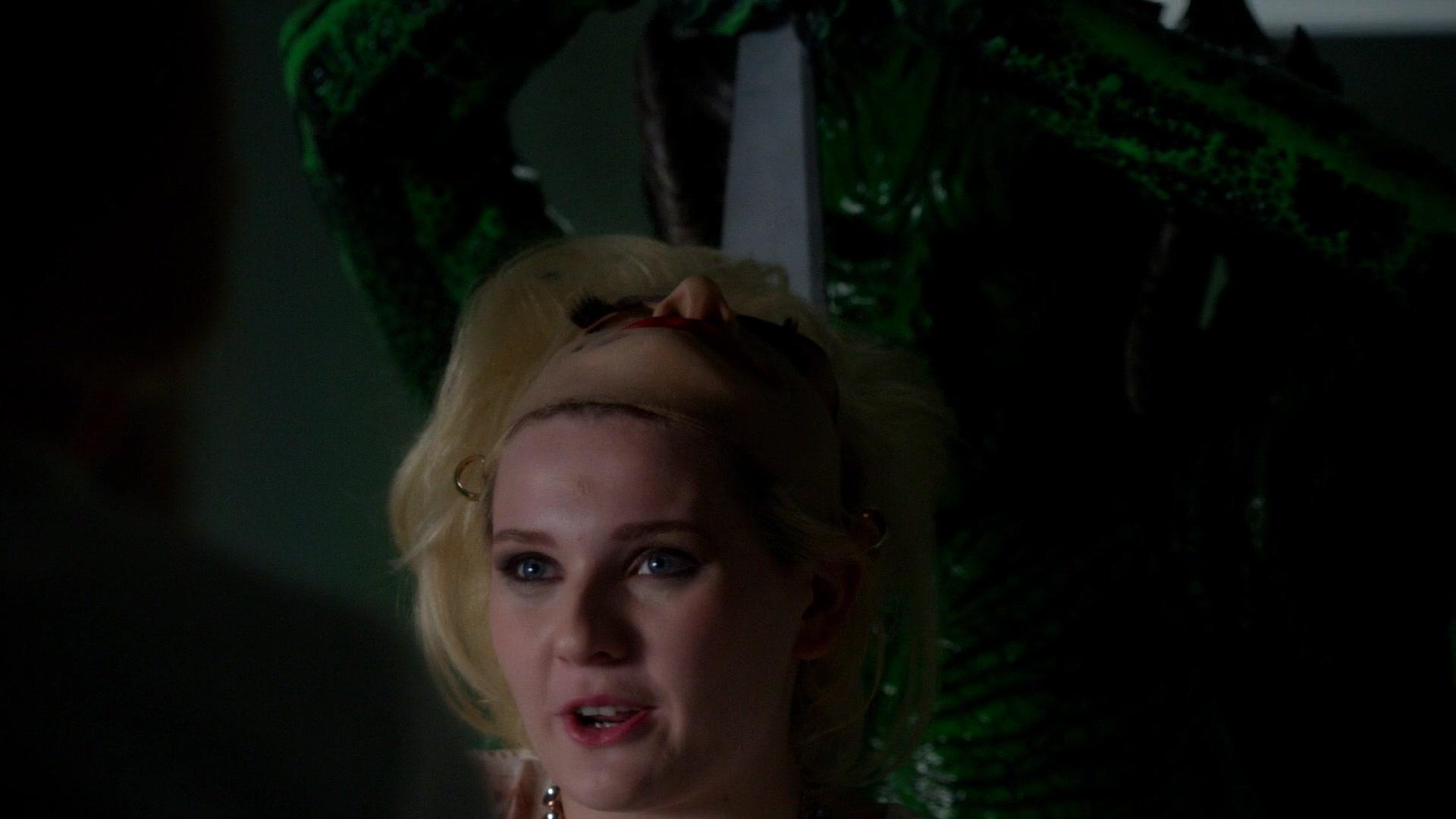 Scream_Queens_2015_S02E04_1080p_5655.jpg