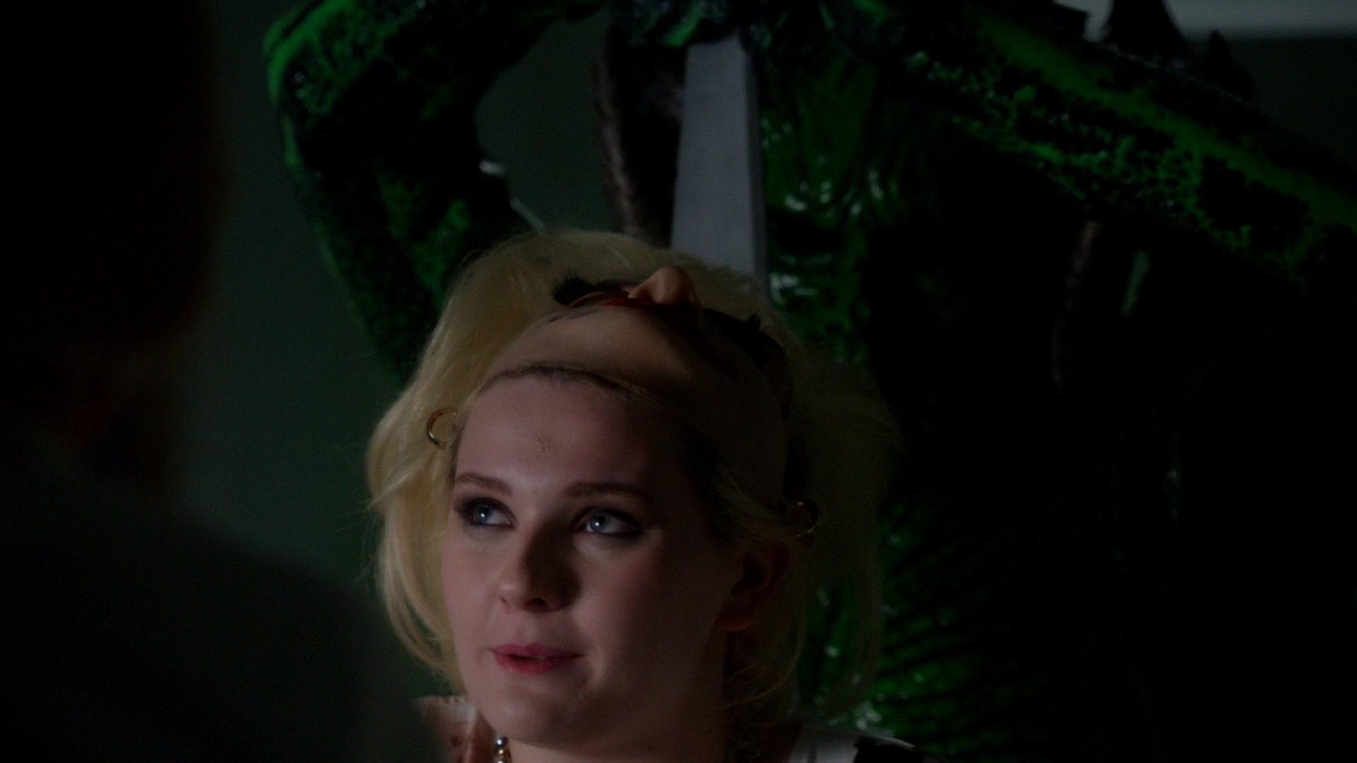 Scream_Queens_2015_S02E04_1080p_5657.jpg
