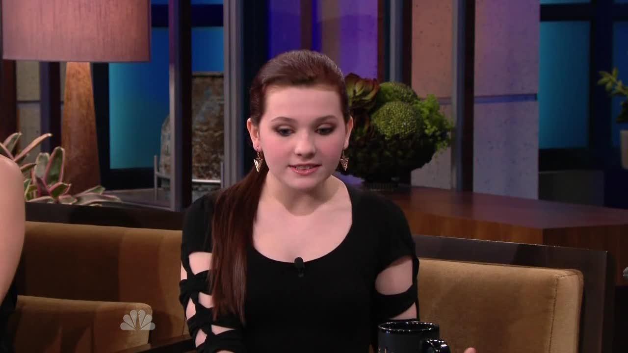 AbigailBreslinJayLeno234171.jpg