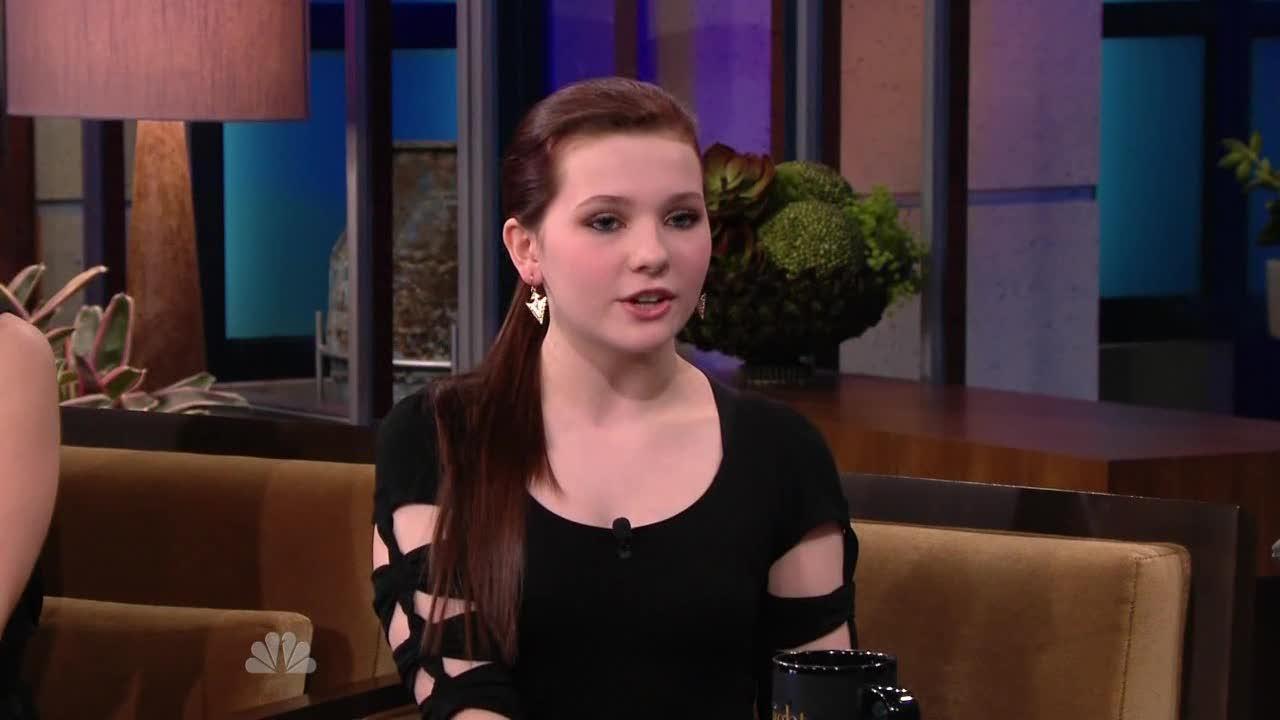 AbigailBreslinJayLeno234919.jpg