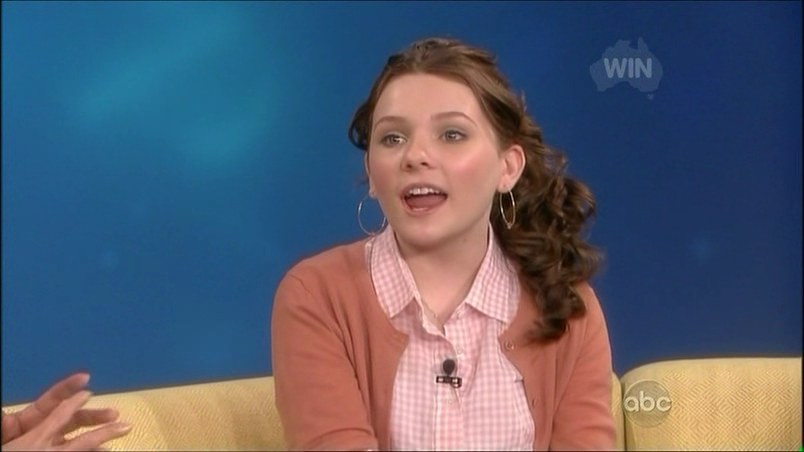 Abbie-TheView3rd-00138.png