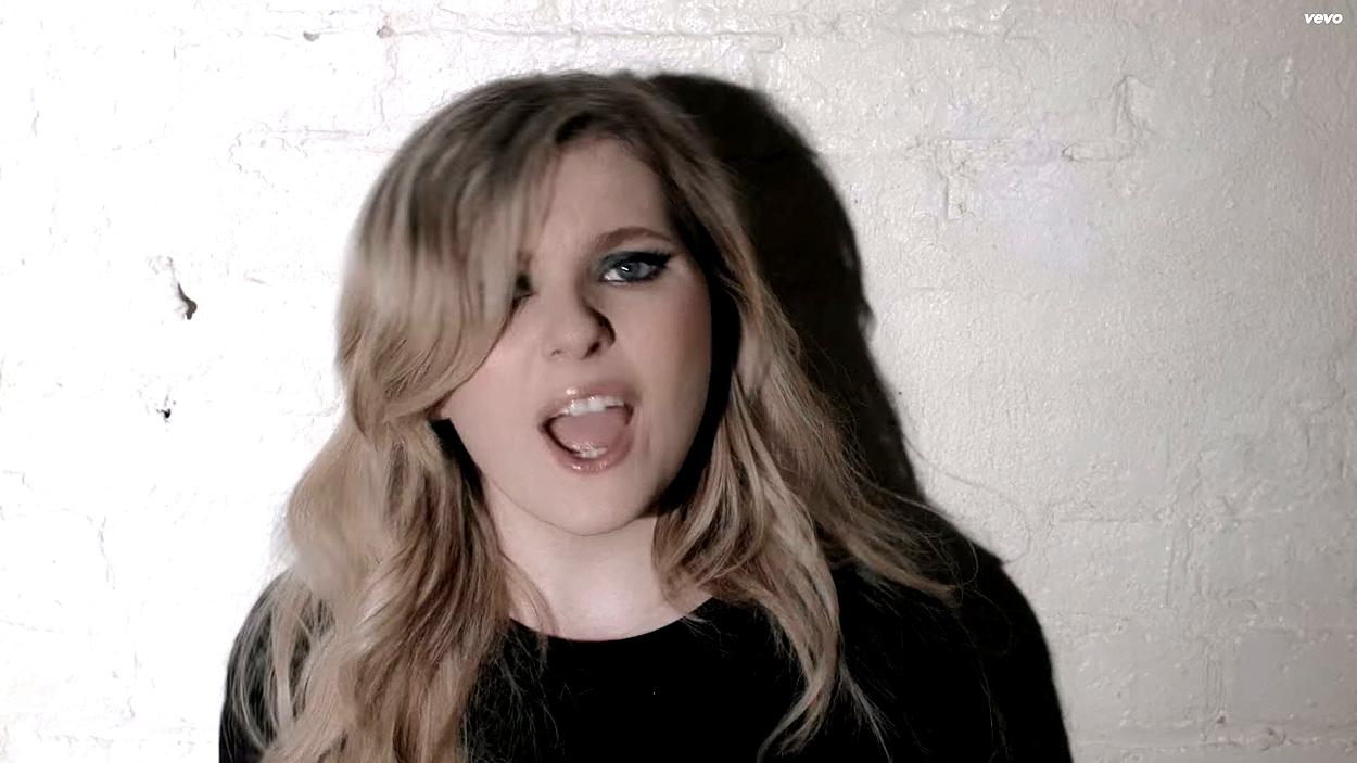 abigailbreslin-yousuck-00271.jpg abigailbreslin-yousuck-00271.jpg