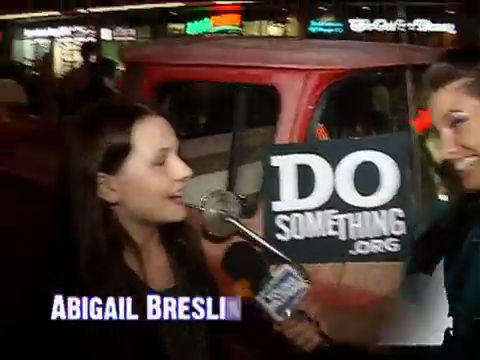 YoungHollywood-DoSomething-00009.png