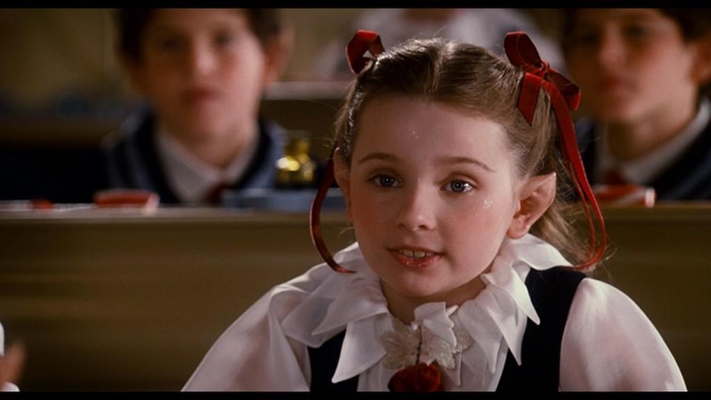 AbigailBreslin-TheSantaClause3-06.jpg