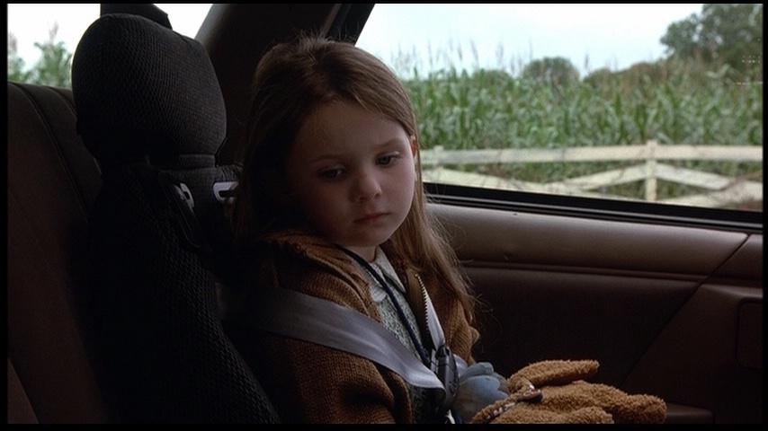AbigailBreslin_Sigs297.jpg