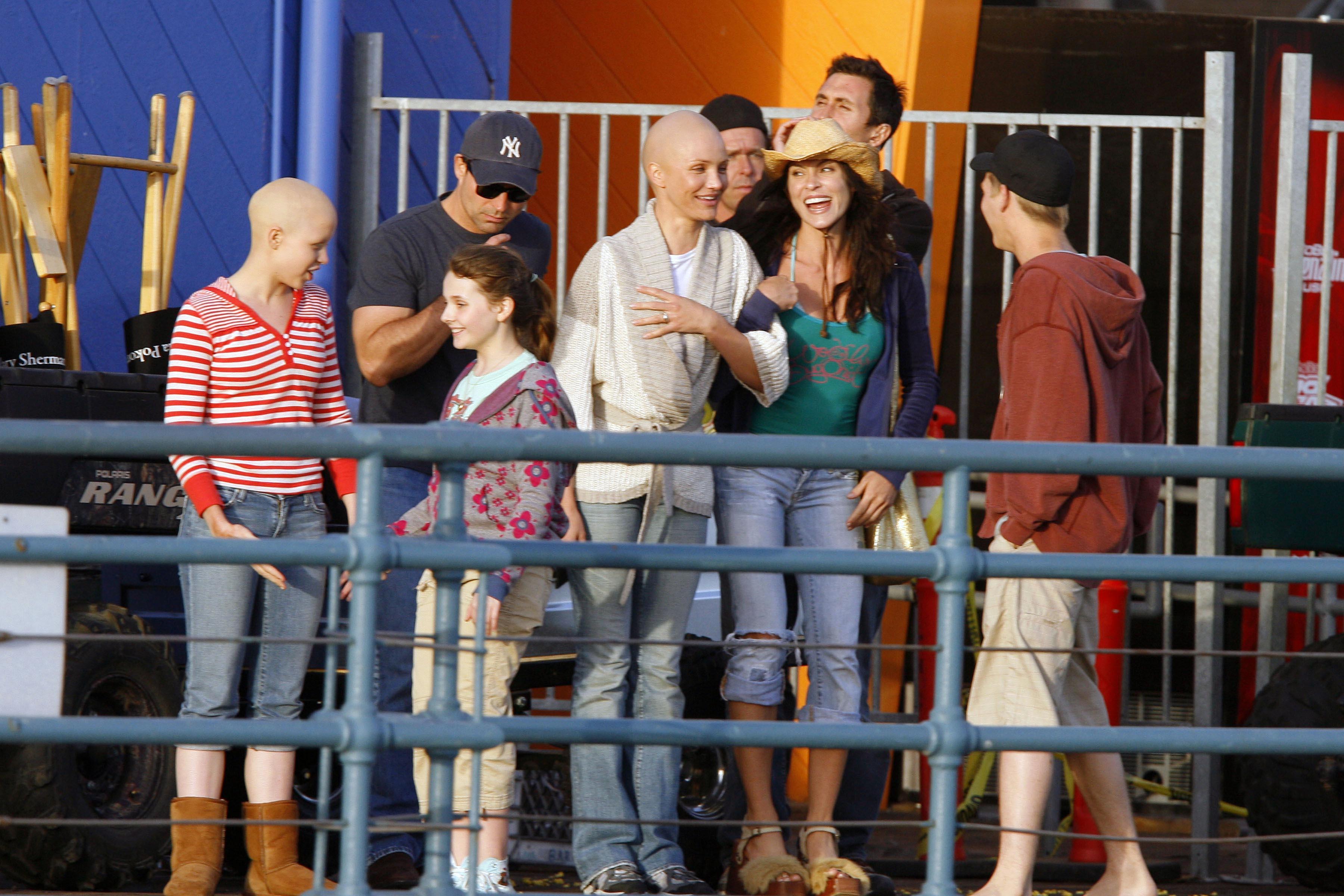 HQ - Thanks [url=http://seamusdavey-fitzpatrick.com/]Linny[/url]!
