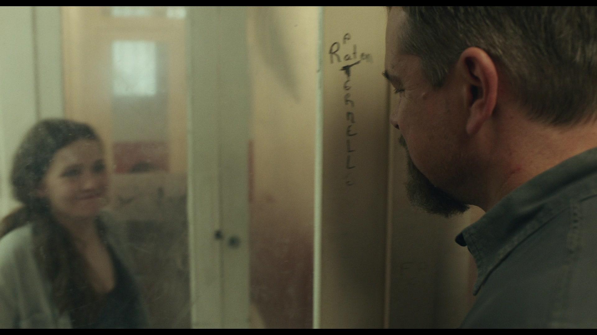 Stillwater_2021_1080p_BluRay__01272.jpg