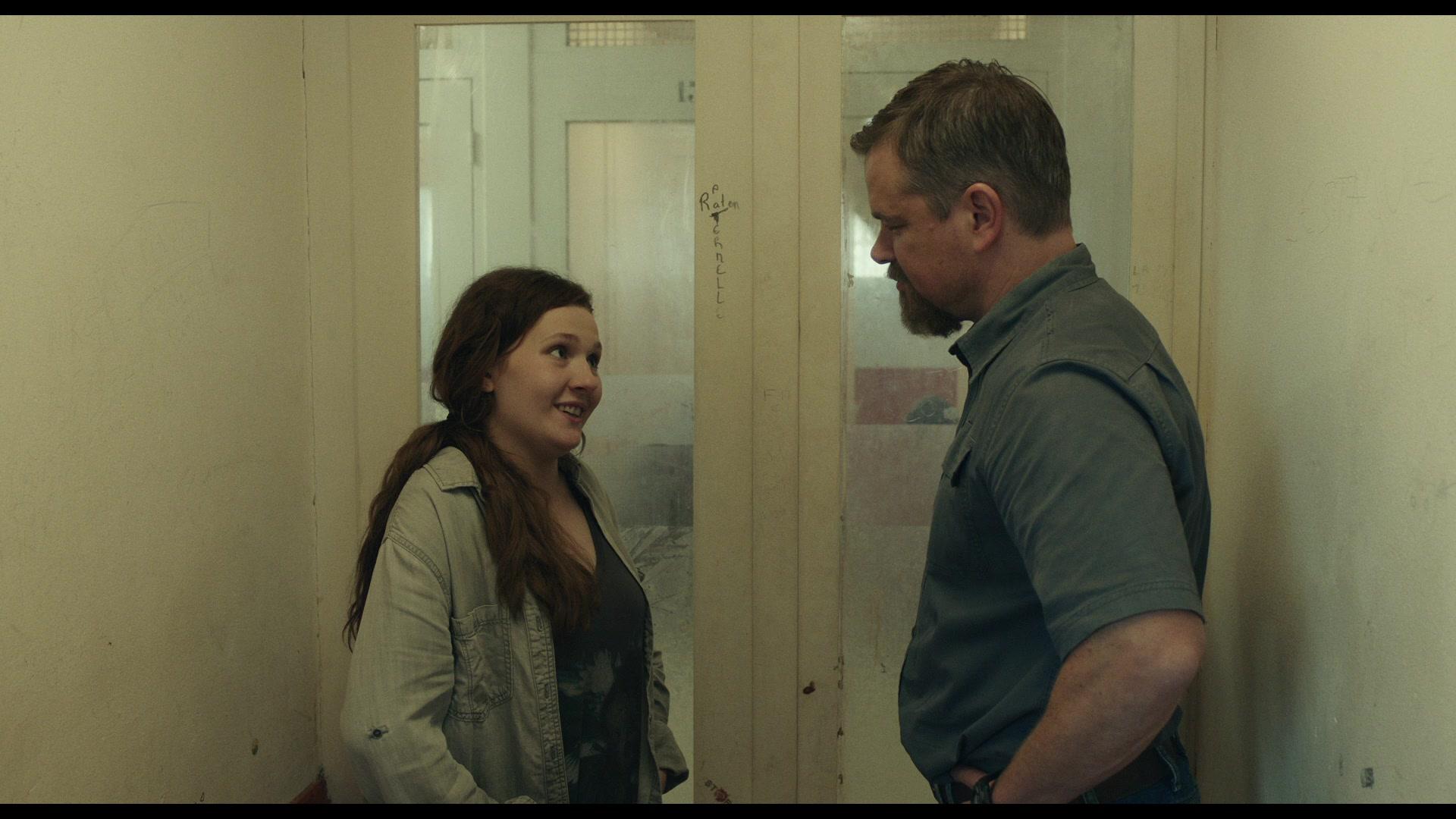 Stillwater_2021_1080p_BluRay__01310.jpg