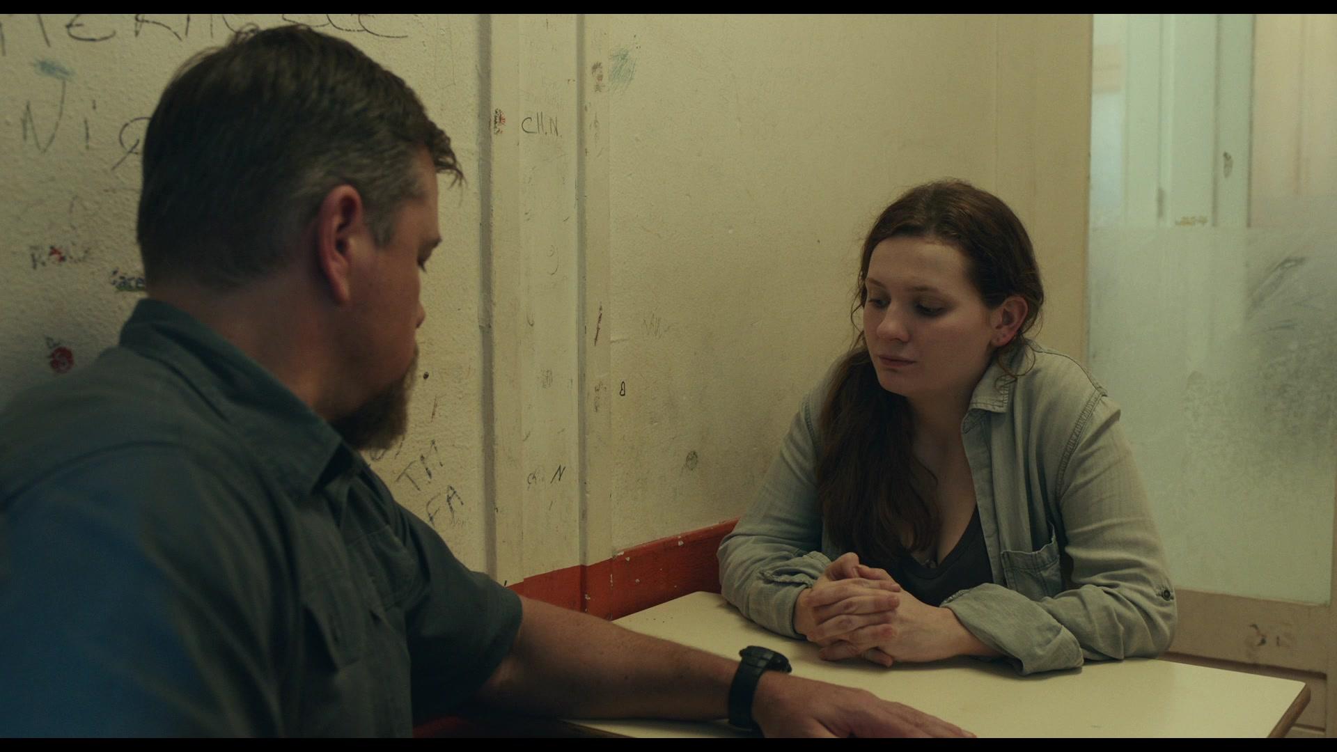 Stillwater_2021_1080p_BluRay__01389.jpg
