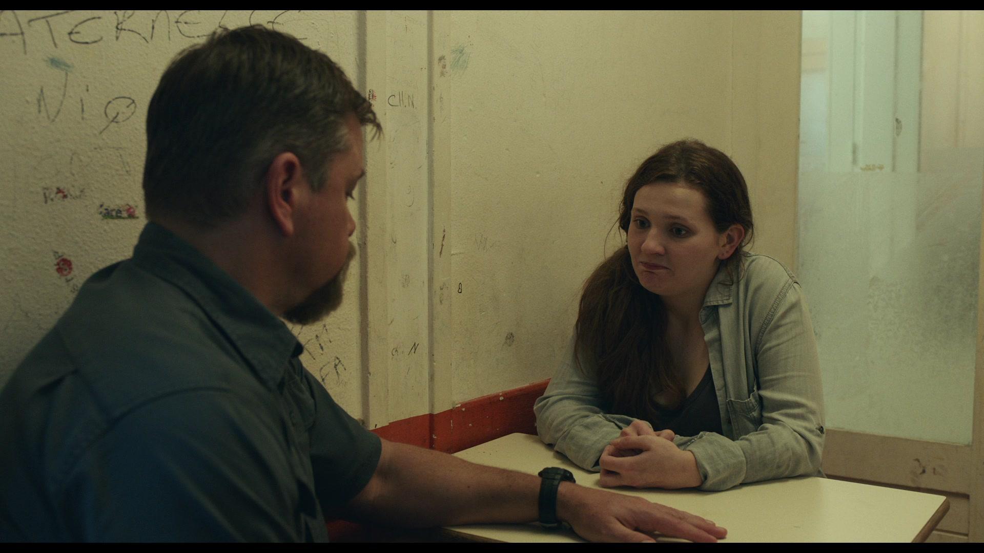 Stillwater_2021_1080p_BluRay__01407.jpg