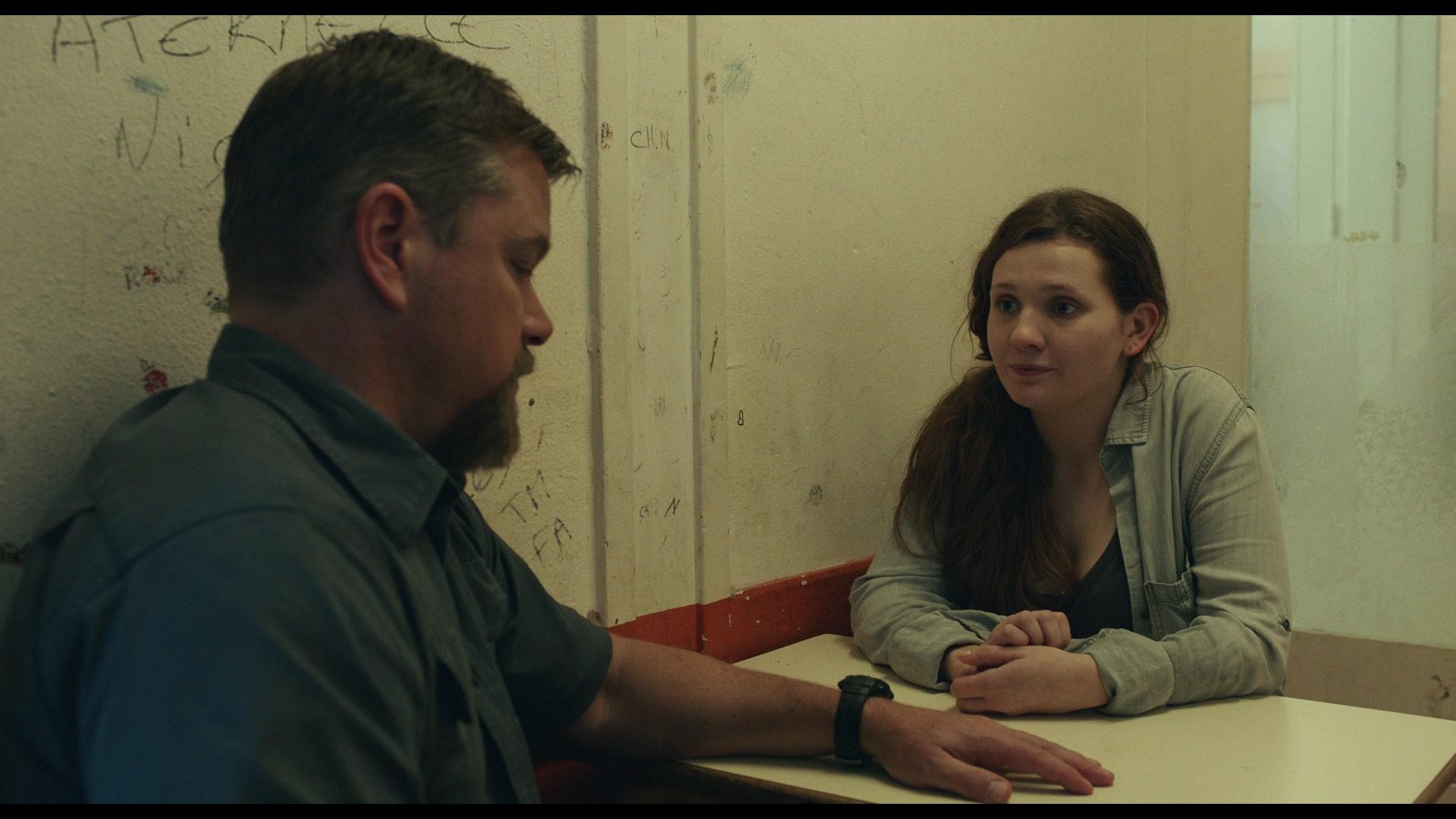 Stillwater_2021_1080p_BluRay__01473.jpg