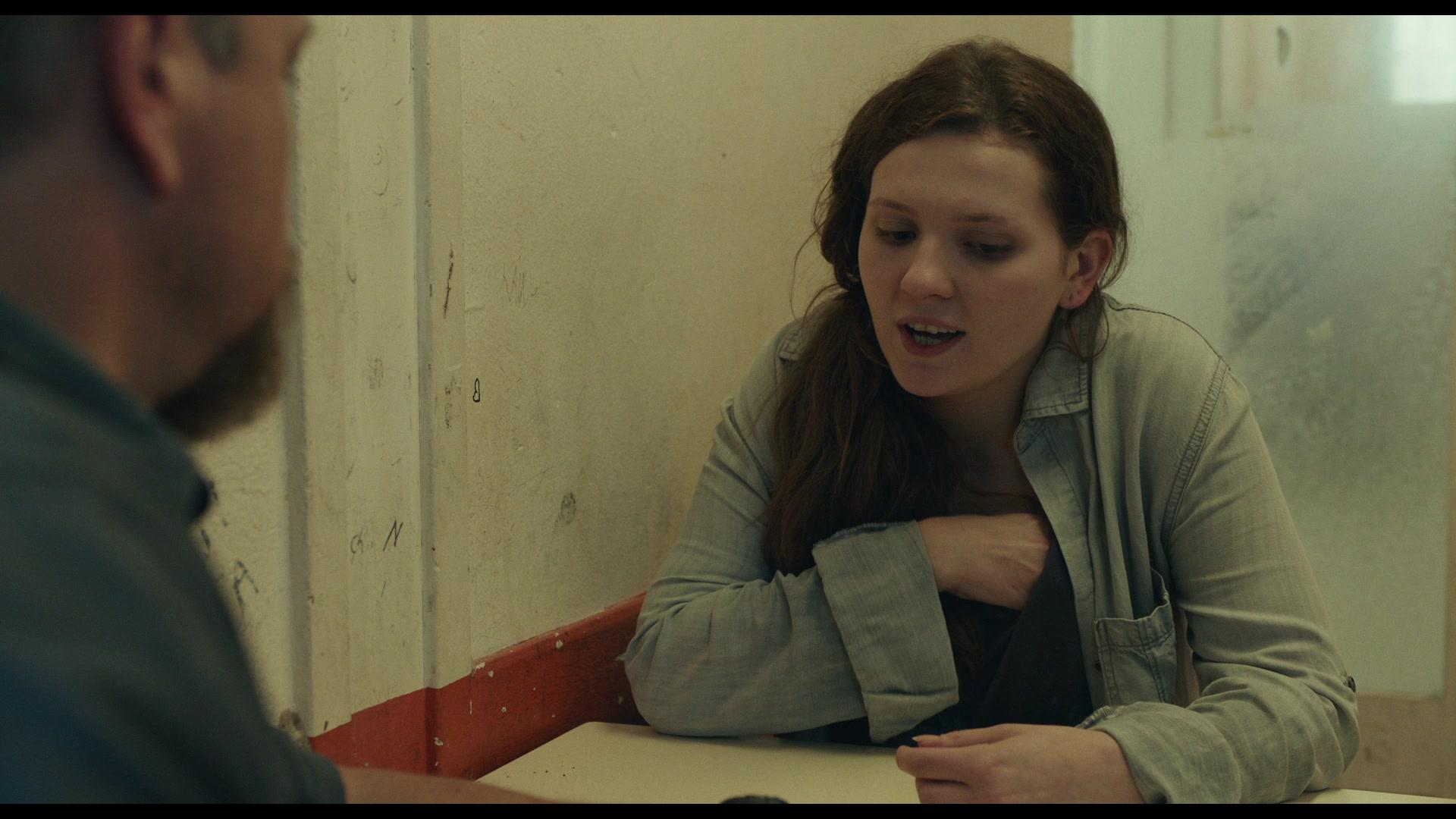 Stillwater_2021_1080p_BluRay__01487.jpg