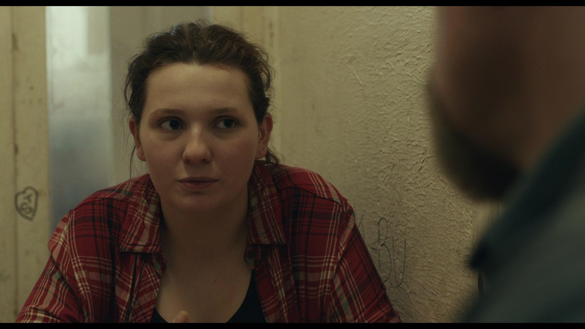 Stillwater_2021_1080p_BluRay__05610.jpg