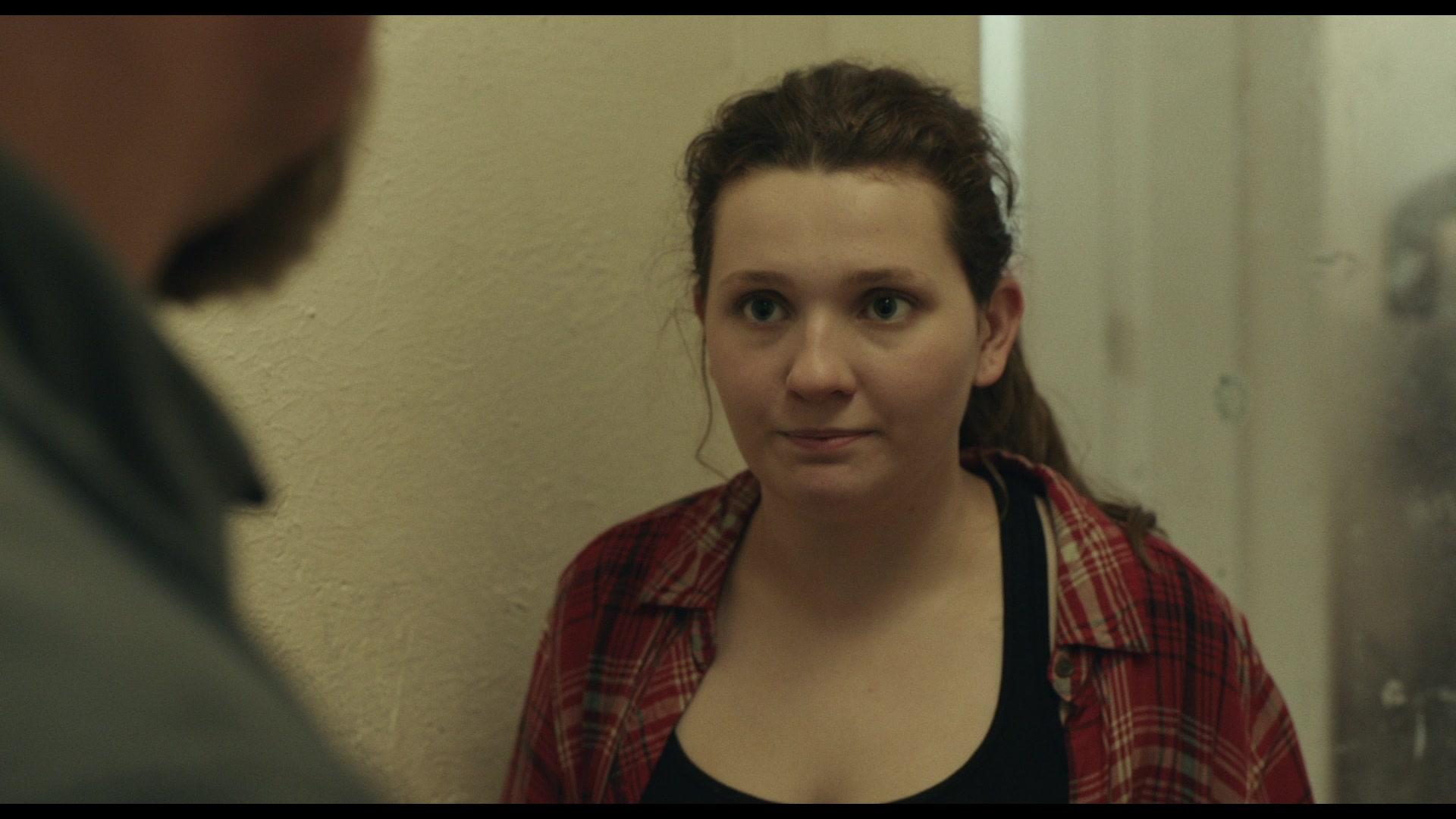 Stillwater_2021_1080p_BluRay__05672.jpg