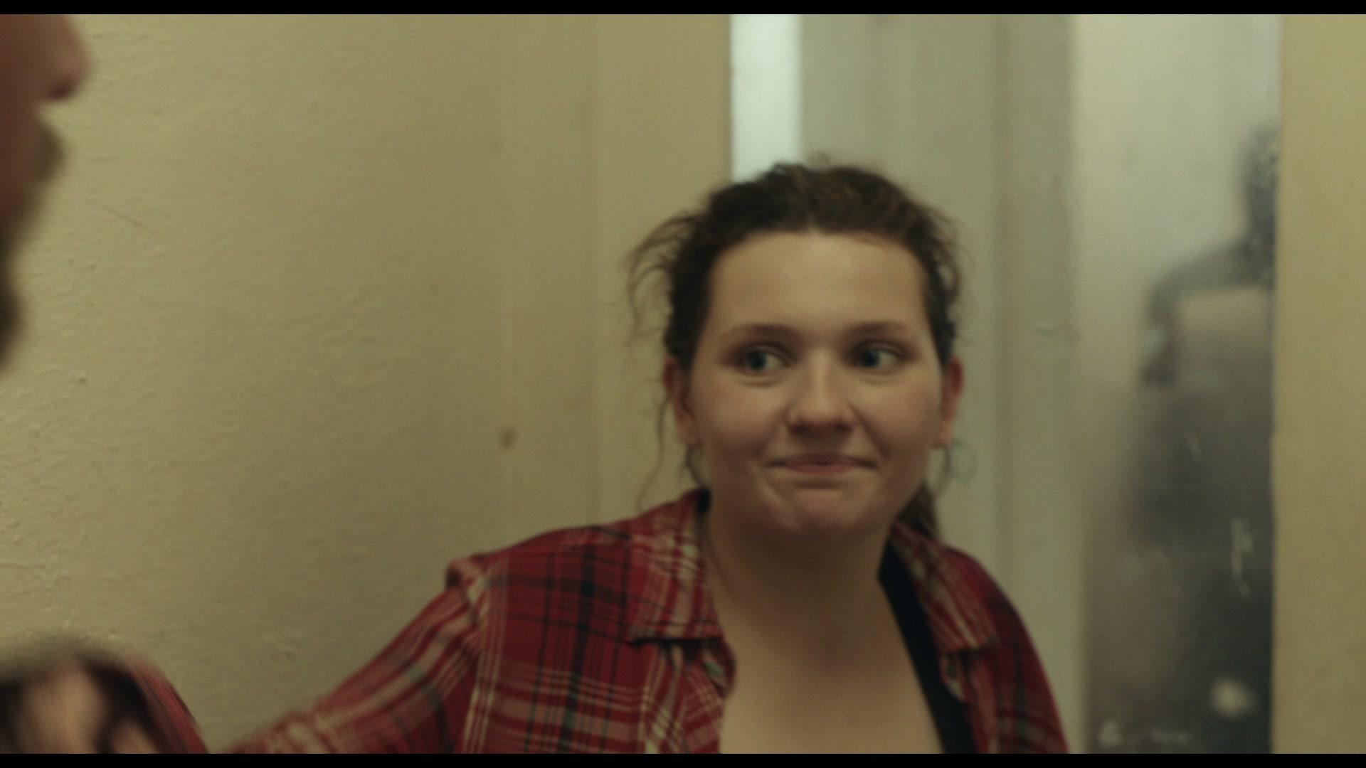 Stillwater_2021_1080p_BluRay__05679.jpg